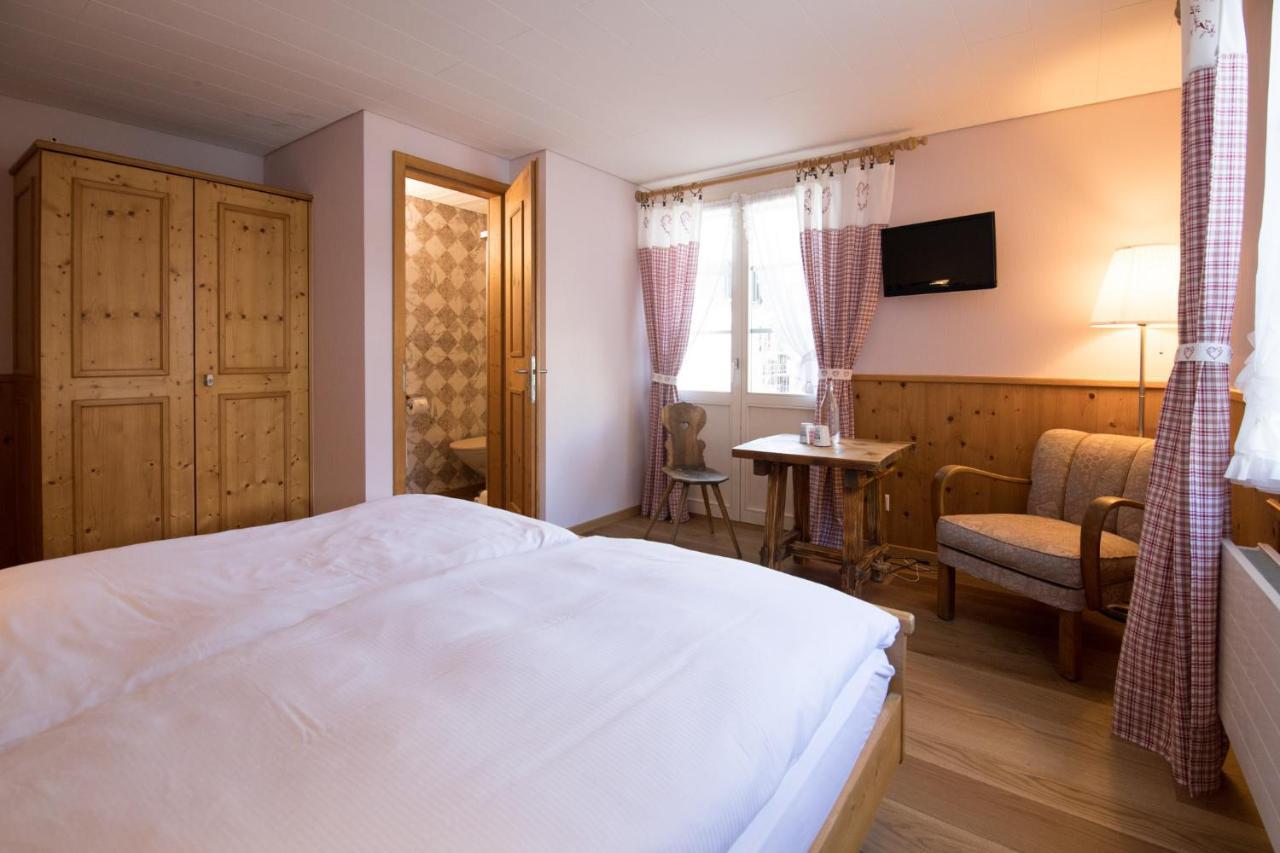 Hotel Bergidyll Андерматт Екстер'єр фото