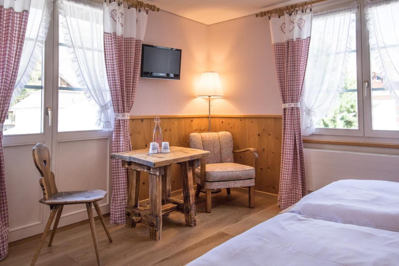 Hotel Bergidyll Андерматт Екстер'єр фото