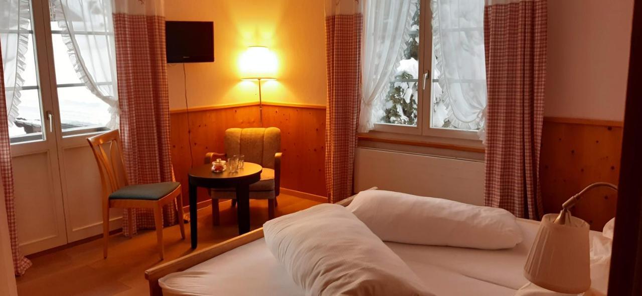 Hotel Bergidyll Андерматт Екстер'єр фото
