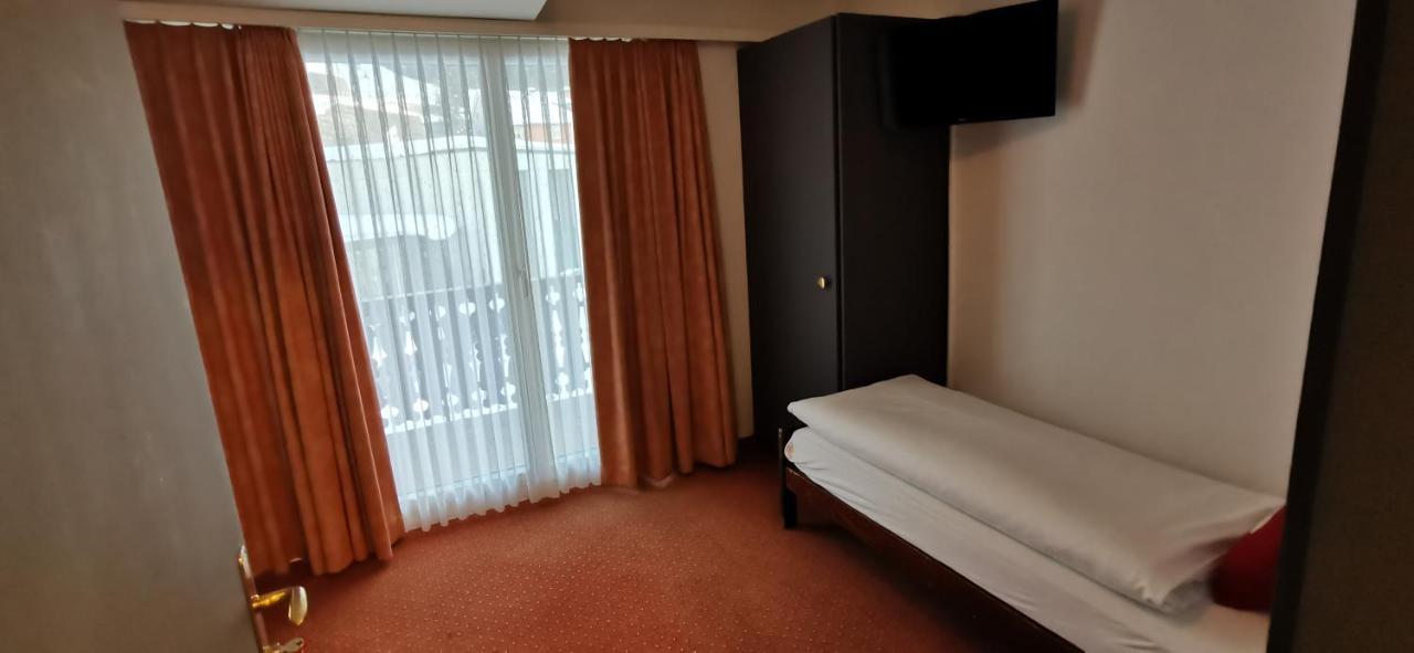 Hotel Bergidyll Андерматт Екстер'єр фото